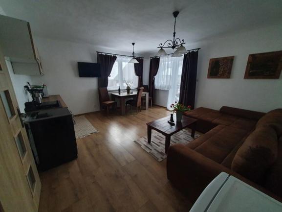 Apartmanovy Dom Adas Prosiek 外观 照片