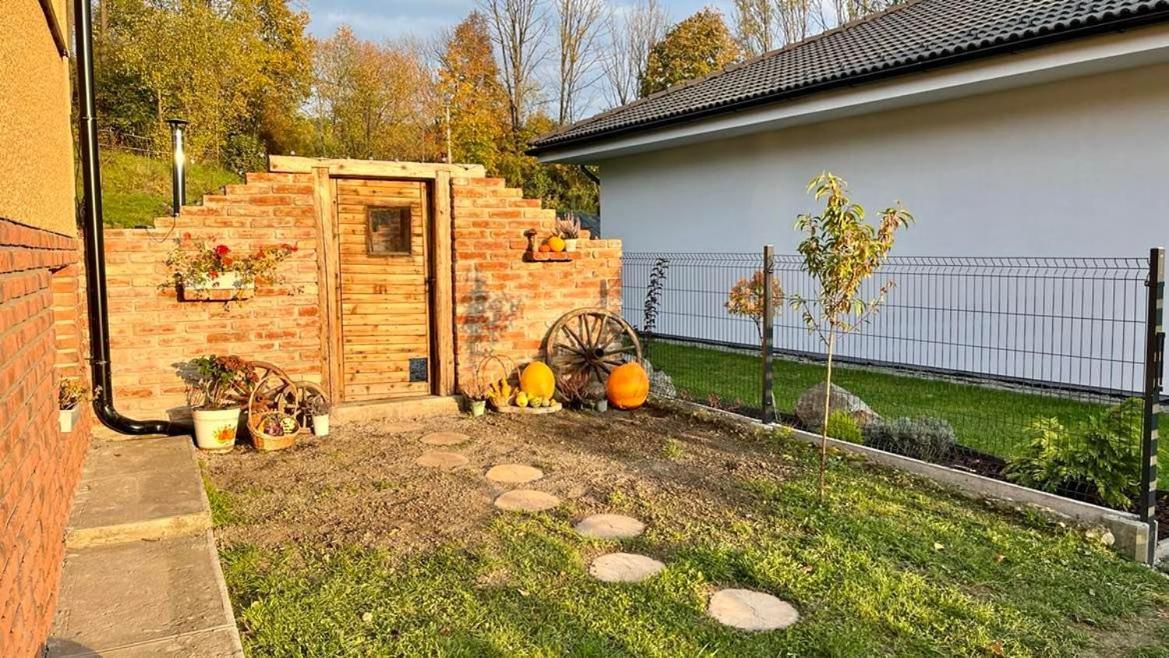 Apartmanovy Dom Adas Prosiek 外观 照片